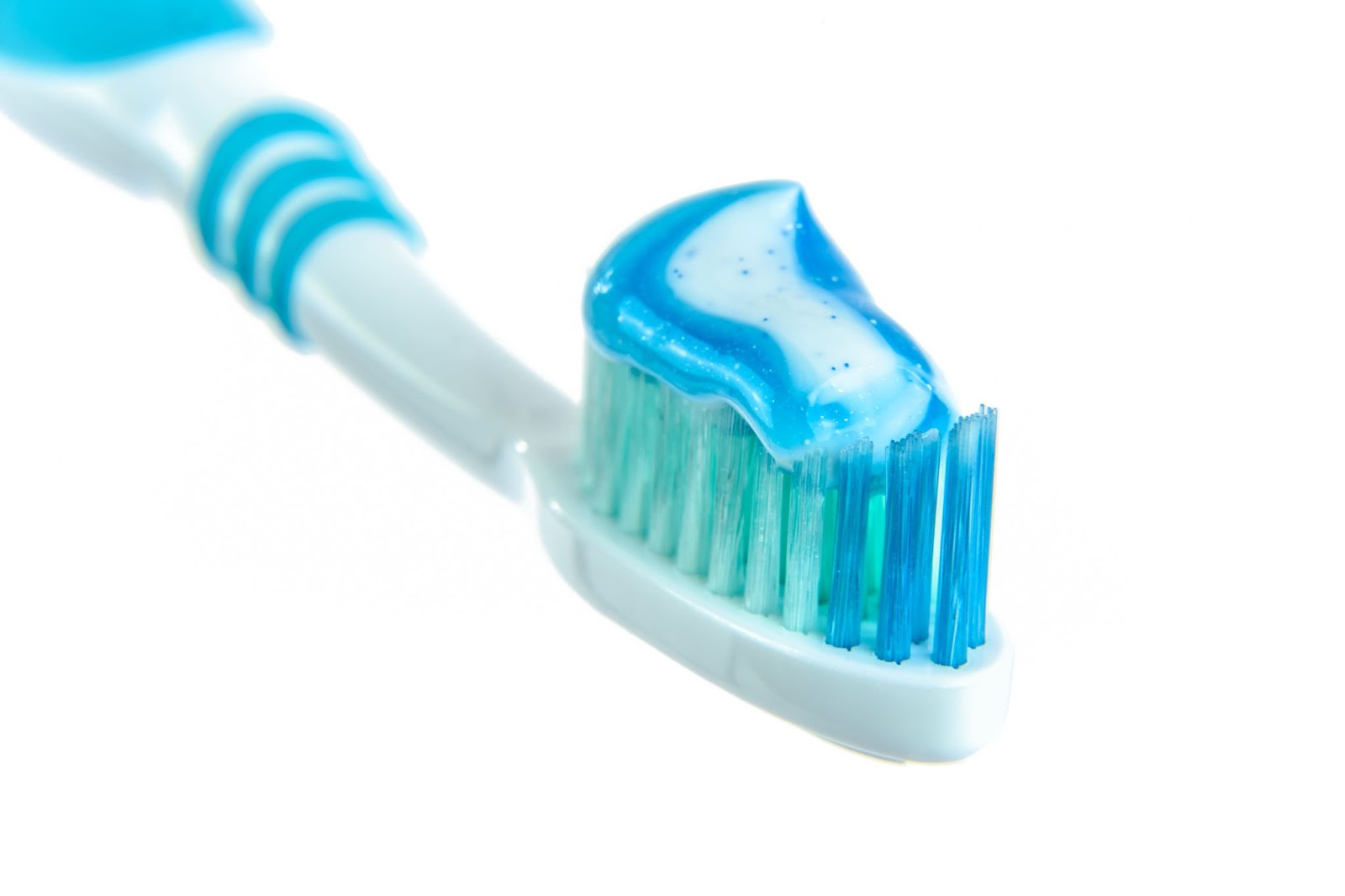 Unexpected Ways to Use Toothpaste | Dentist Edmond OK